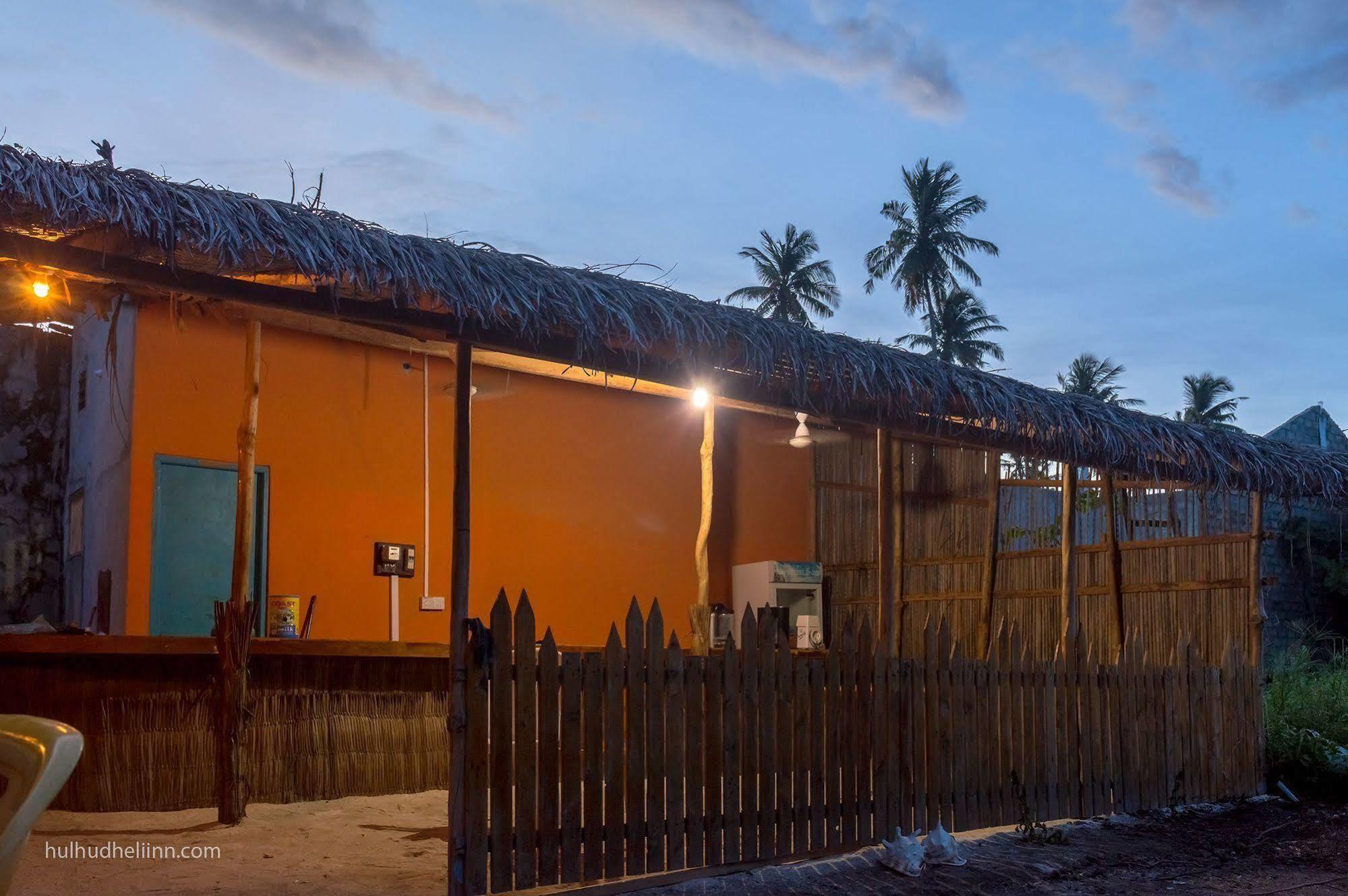 Hulhudheli Inn Ngoại thất bức ảnh